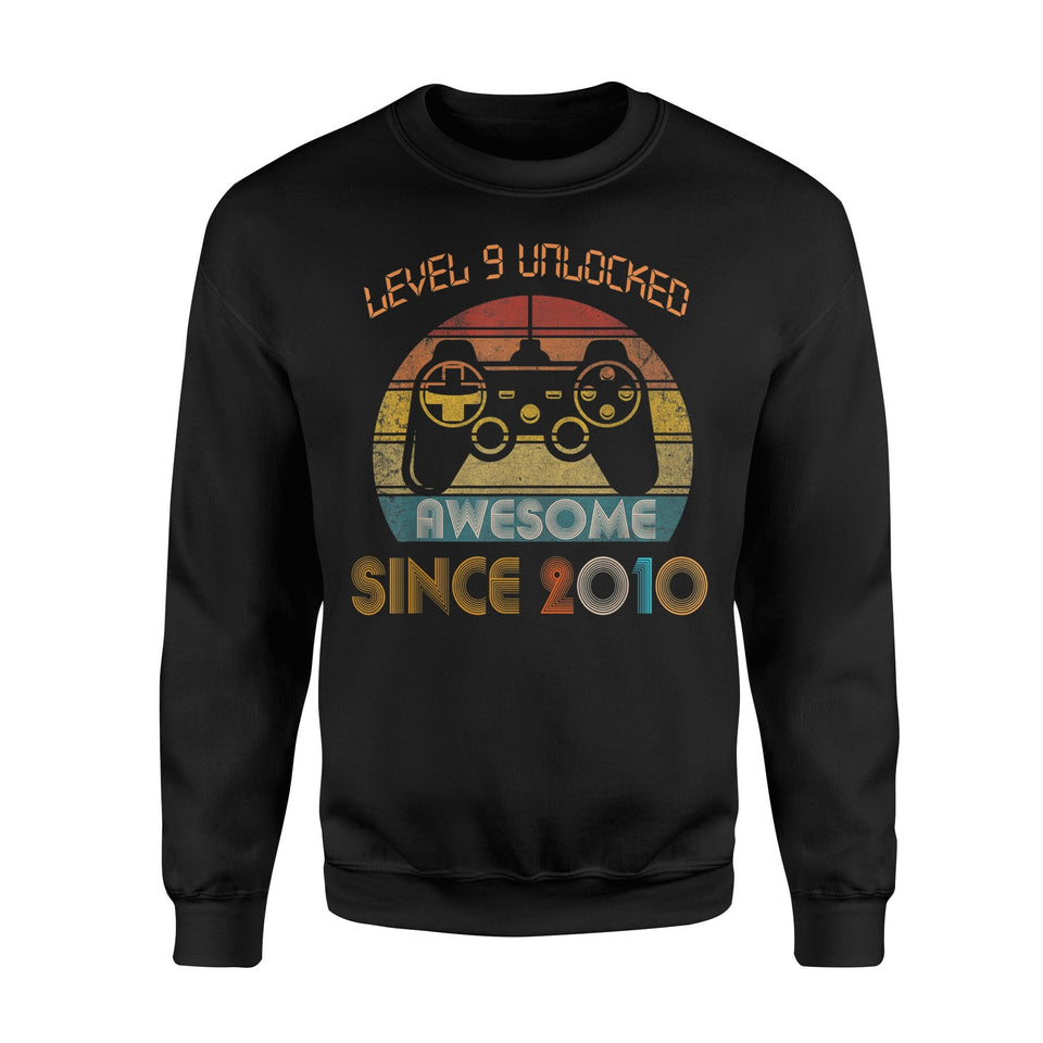 9th Birthday Gamer Gift Idea Level 9 Unlocked Awesome Since 2010 9 Years Old - Standard Fleece Sweatshirt Doriido